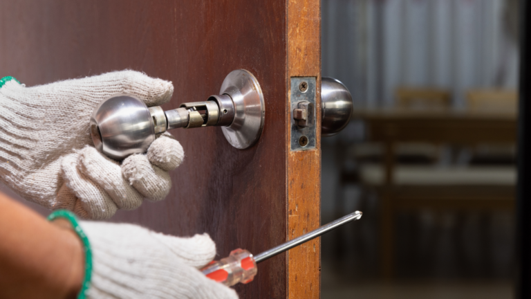 expert residential locksmith in cuyahoga falls, oh.